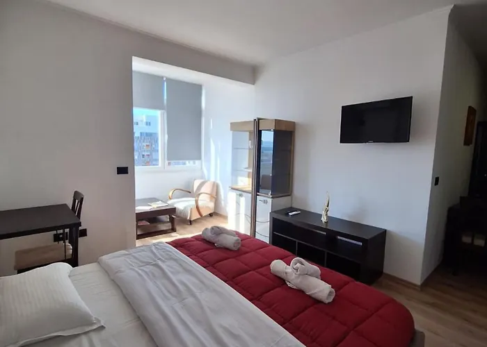 Deluxe Near Center Double Or Twin Bed Apartament